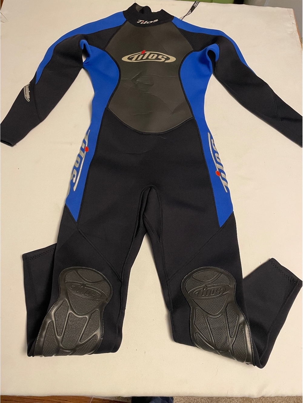 Ailos Medium Neoprene Wetsuit with Knee Pads